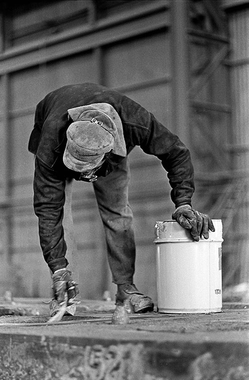 Worker at the mould preparation plant Steel furnaces, British Steel Bilston  (1977)