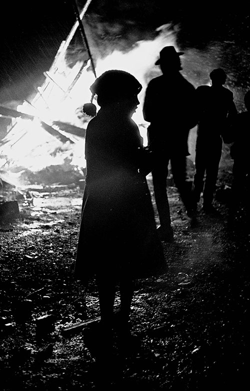 Guy Fawkes night bonfire, wasteland Hockley, Birmingham  (1967)