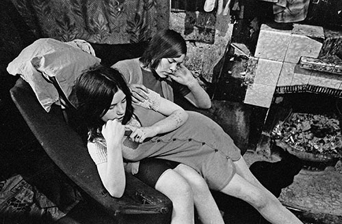 Sisters living a Gorbals tenement flat, Glasgow  (1970)