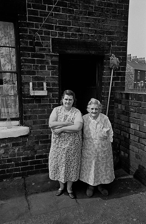 Mother and daughter in pinafores, Sheffield  (1969)