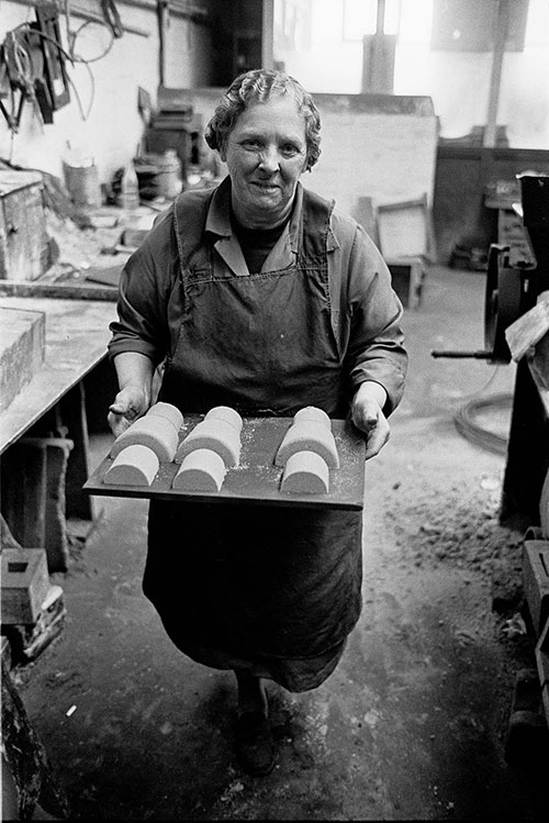Moulds and mould maker, Lee Howl pump factory Tipton  (1978)