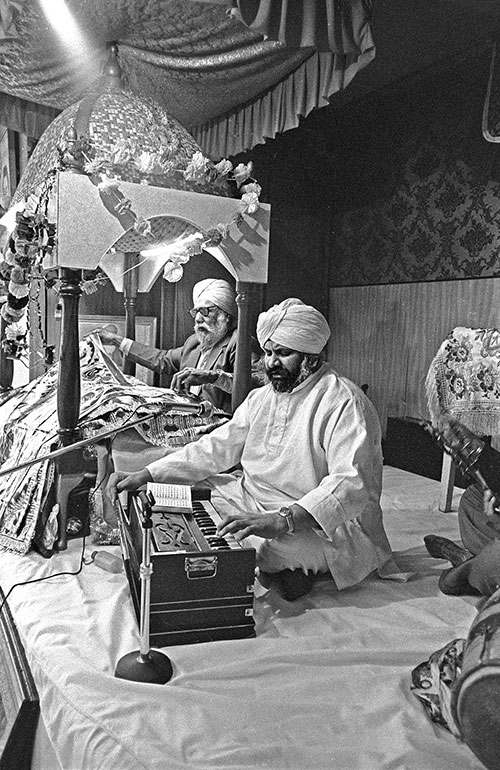 Worship at Sikh temple Wolverhampton  (1976)